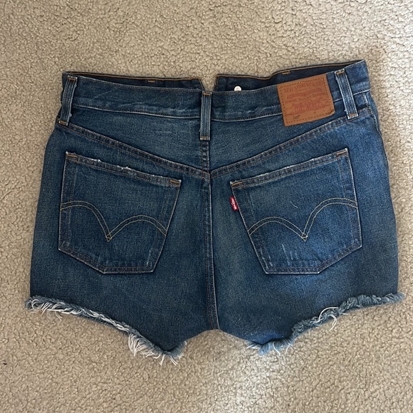 LEVIS 501 DENIM SHORT - Picture 2 of 2